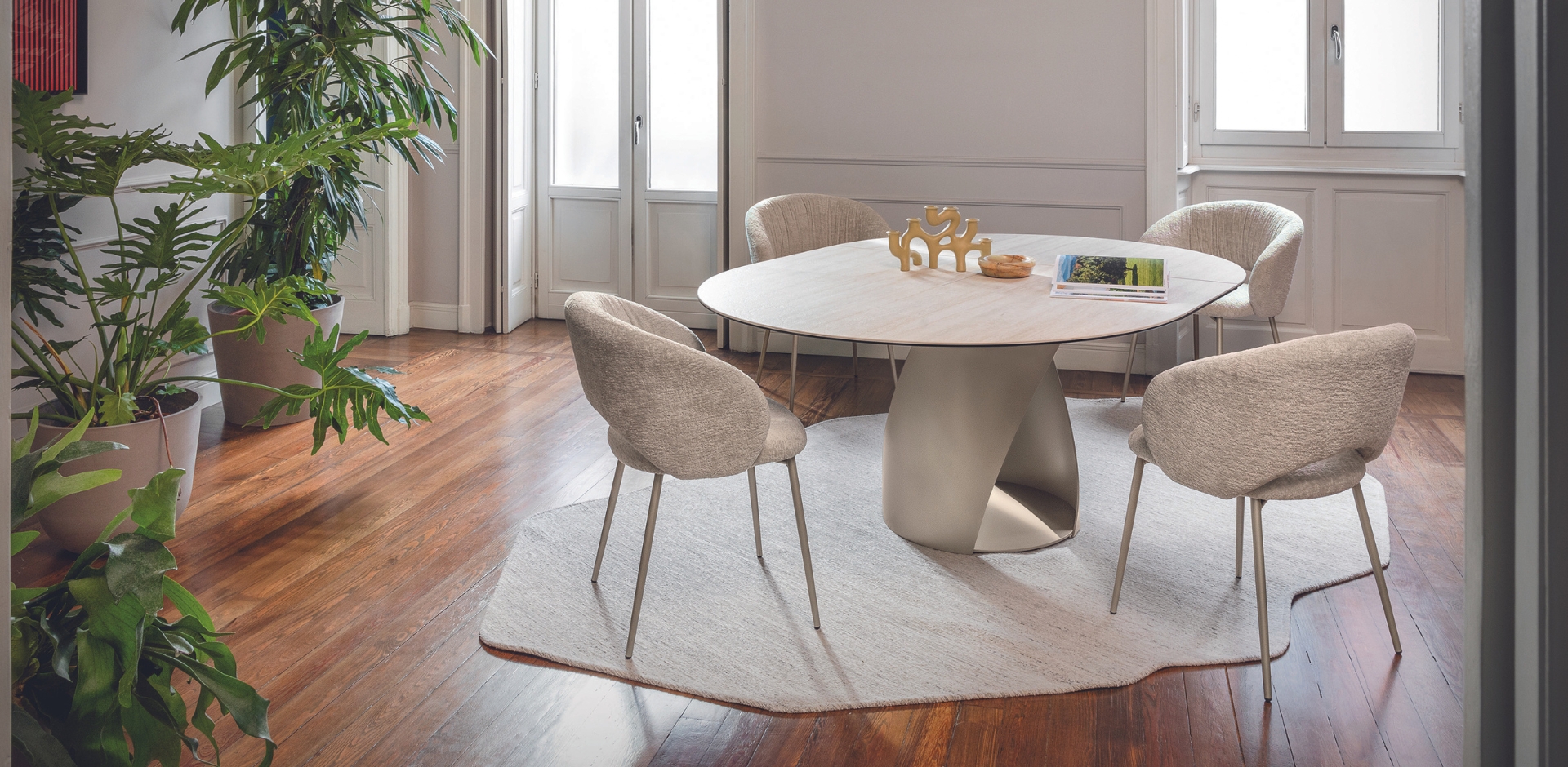 chairs - CS2210 ANIME